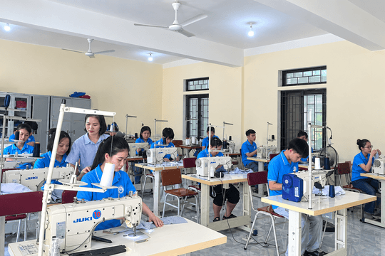 Làm gì để tạo việc làm bền vững cho người khuyết tật?