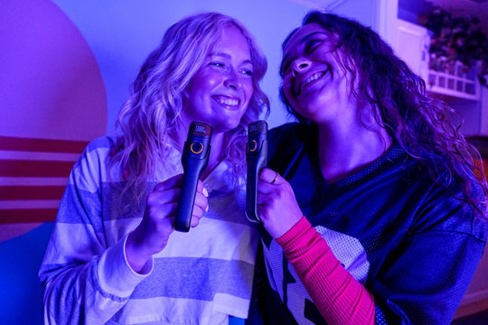 JBL EasySing Mic Mini ra mắt tại Việt Nam: Micro AI tách giọng thông minh với giá từ 3,99 triệu
