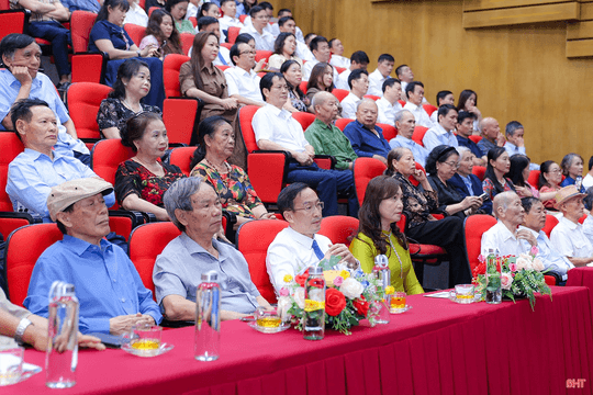 Báo và phát thanh truyền hình Hà Tĩnh trong xu thế báo chí hiện đại