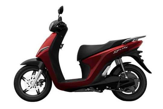 Quy định bằng lái xe và độ tuổi điều khiển xe máy điện tại Việt Nam: Chi tiết từng dòng xe
