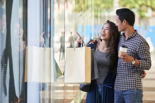 Điểm danh 4 cung hoàng đạo nam có tính cách hào sảng, luôn sẵn sàng chi tiền cho nửa kia