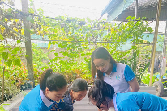 Phụ nữ Hà Tĩnh: Giữ lửa gia đình, dựng xây quê hương