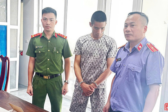 Khởi tố nhóm đối tượng tổ chức và mua bán trái phép chất ma túy