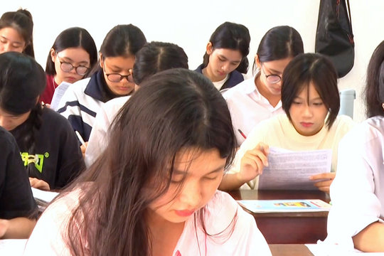 Bộ GD&ĐT sửa đổi, bổ sung chương trình 4 môn học cấp THCS và THPT
