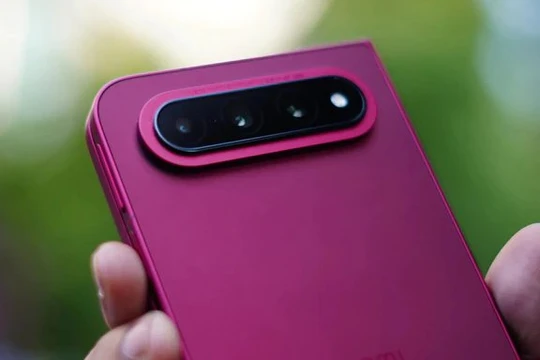 Công nghệ trên Xiaomi 18 Fold: Thân máy 5mm, chip 3nm và pin 6.000mAh định hình chuẩn mực mới