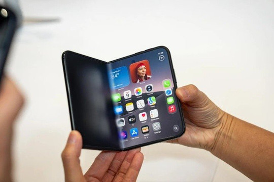 Giải mã màn hình gập iPhone Duo: Đột phá cấu trúc thay thế lớp phủ nano texture giá 19 USD