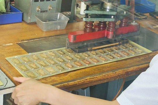 Giá vàng hôm nay 9999 hôm nay 8/10/2026: Giá vàng 9999, nhẫn DOJI SJC BTMC BTMH Phú Quý