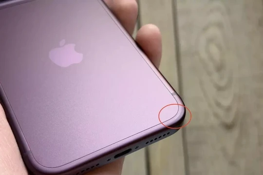 iPhone 18 Pro và iPhone 18 Pro Max dính lỗi bong tróc màu sơn sau chưa đầy ba tuần mở bán