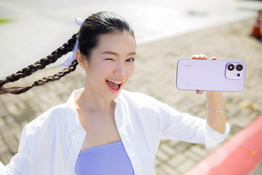 HONOR 600S chính thức ra mắt tại Việt Nam với pin 8.100 mAh cùng phím bấm AI chuyên dụng