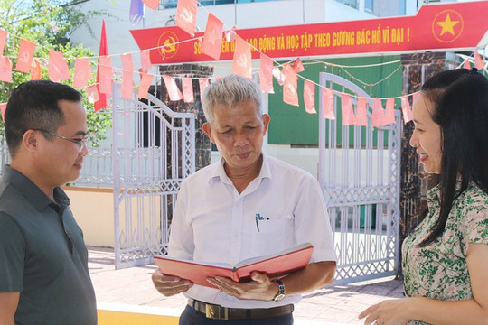 Tiếp tục đẩy mạnh học tập, thực hành tư tưởng, đạo đức, phương pháp, phong cách Hồ Chí Minh