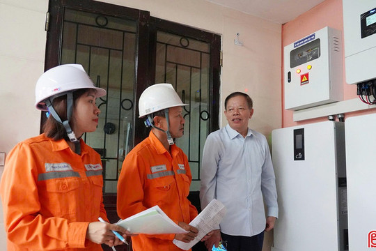 Điện mặt trời mái nhà: Từ tiết kiệm chi phí đến tạo nguồn thu