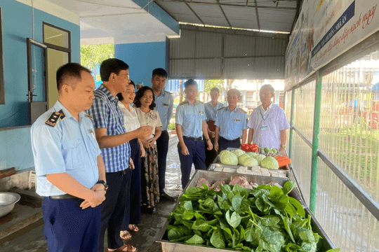 Hà Tĩnh Kiểm soát nguồn thực phẩm, bảo vệ bữa ăn học đường