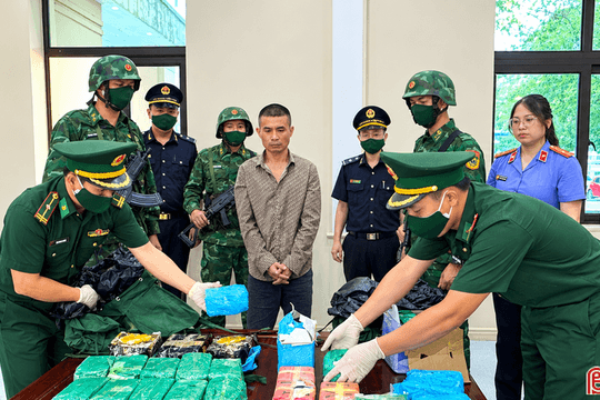 Quyết tâm đẩy lùi ma túy, xây dựng vùng biên bình yên