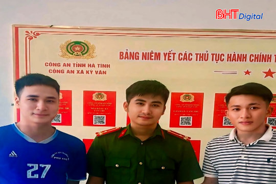 Nhặt được ví có 3 chỉ vàng, nam thanh niên ở Hà Tĩnh tìm người trả lại