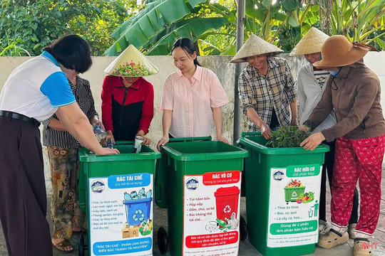 Từ phân loại rác đến xã nông thôn mới hiện đại ở Hà Tĩnh