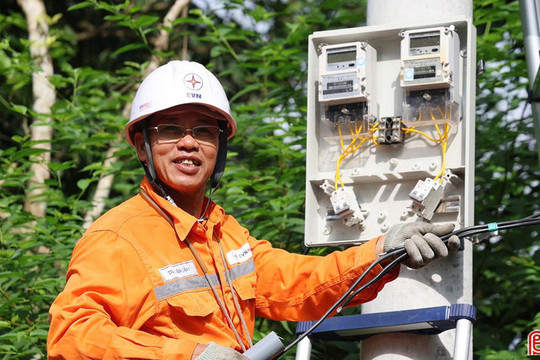 Phát huy sáng kiến, nâng tầm vận hành lưới điện Hà Tĩnh