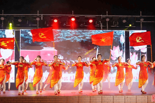 Gắn kết chặt chẽ các hoạt động hưởng ứng Ngày Văn hóa với Ngày hội Đại đoàn kết