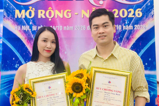 “Cặp đôi vàng” của nhà hát Hà Tĩnh chia sẻ bí quyết giữ lửa nghệ thuật, hạnh phúc gia đình