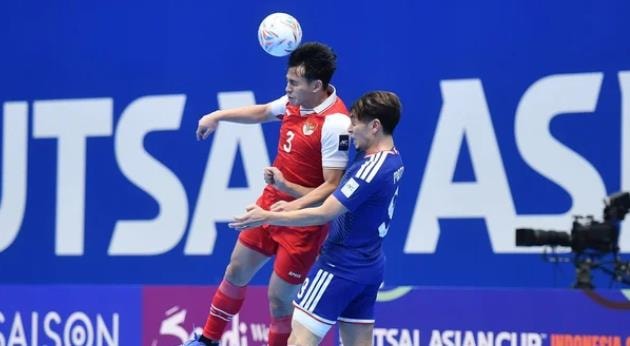 Đình Bắc dính chấn thương phút chót, Futsal Indonesia gây địa chấn trước Nhật Bản