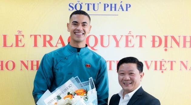 ĐT Việt Nam thay đổi diện mạo nhờ dàn sao nhập tịch trước trận gặp Malaysia