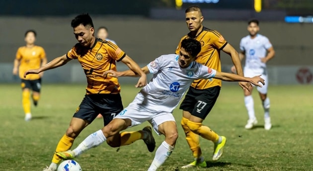 Thanh Hóa nén đau đấu CAHN: Bi kịch đội hình 17 người và ý chí thép tại V-League