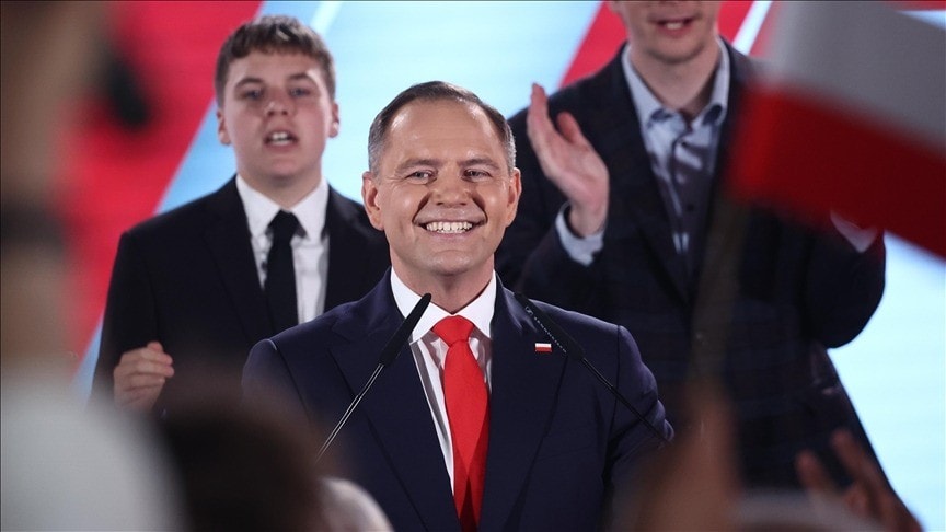 Ba Lan cân nhắc việc phát triển vũ khí hạt nhân