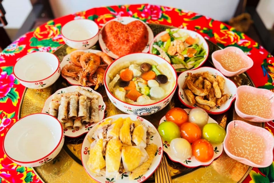 Mâm cúng mùng 2 Tết 2026 gồm những gì? Chuyên gia chia sẻ kinh nghiệm chuẩn bị đúng phong tục