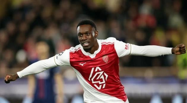 Folarin Balogun lập cú đúp lịch sử trước PSG: Lời khẳng định đanh thép gửi Arsenal và Pochettino