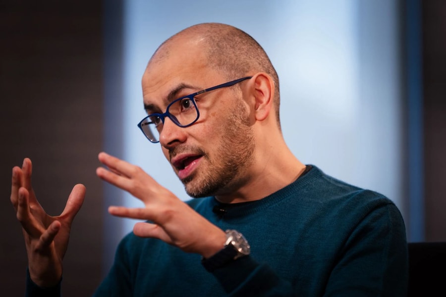 CEO Google DeepMind: Khan hiếm chip nhớ HBM là điểm nghẽn kìm hãm AI toàn cầu