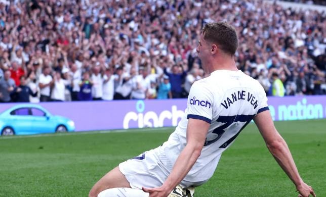 Tin chuyển nhượng 25/2: Liverpool chốt Micky van de Ven, Chelsea theo sát Ronaldo