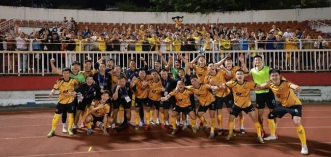 CLB Thanh Hóa và cuộc chiến sinh tồn tại V.League: Khi 16 cầu thủ gánh vác niềm tự hào xứ Thanh