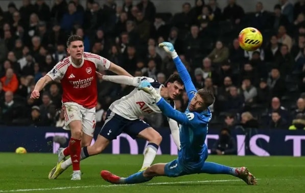Gyokeres lập cú đúp, Arsenal đè bẹp Tottenham 4-1 tại derby Bắc London
