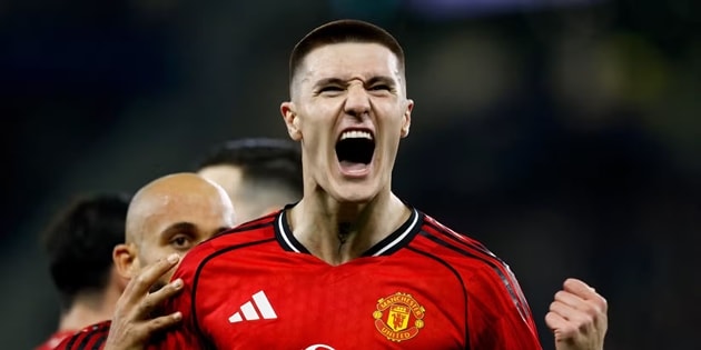 Michael Carrick hồi sinh Man Utd: Khi sự đơn giản đánh bại hệ thống phức tạp của Amorim