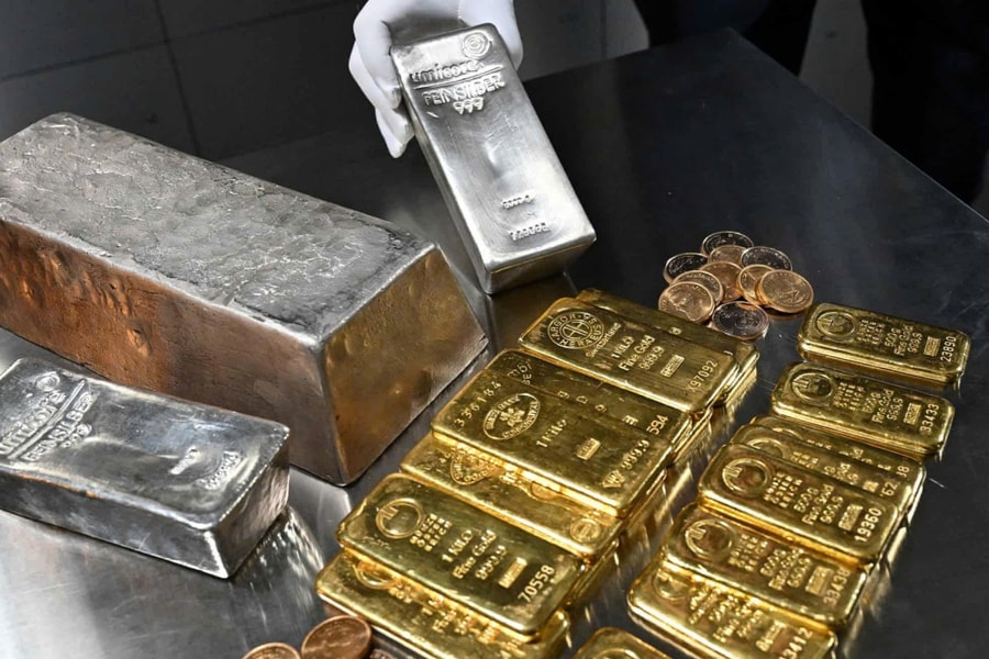 Giá vàng hôm nay 28/2/2026: Giá vàng thế giới tăng lên hơn 5200 USD; Giá SJC ở và nhẫn giữ mức 184 triệu