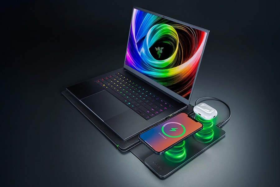 Razer ra mắt túi đựng laptop tích hợp sạc không dây MagSafe kép giá hơn 3 triệu đồng