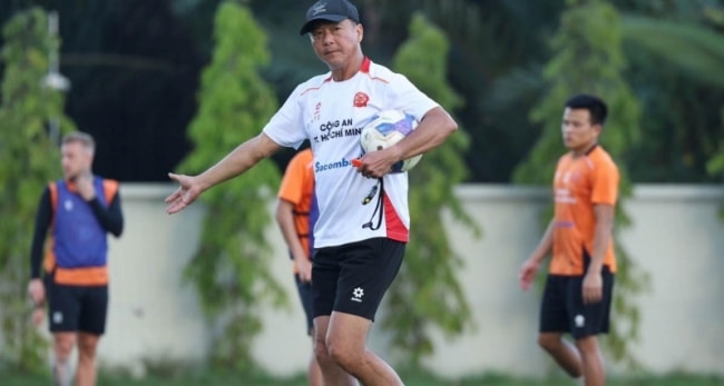 V.League 1: HLV Lê Huỳnh Đức chỉ trích hàng công CA TP.HCM sau thất bại trước Becamex TP.HCM