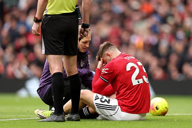 Luke Shaw chấn thương trước Crystal Palace: Sự nghiệt ngã sau lời khen của Michael Carrick