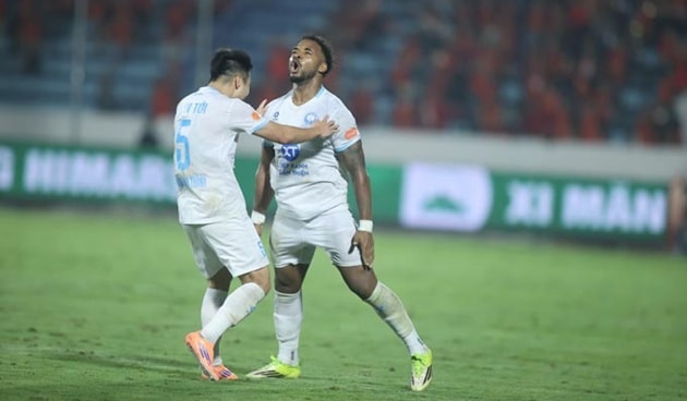 V-League 2025/26: Thể Công Viettel chiếm ngôi nhì, Ninh Bình hụt hơi trước Nam Định