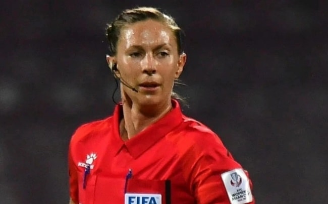 Trọng tài FIFA người Australia Lara Lee bắt chính trận đấu sinh tử của tuyển nữ Việt Nam