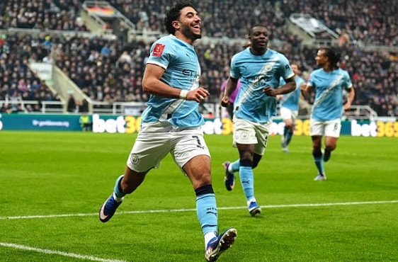 Marmoush lập cú đúp đẳng cấp giúp Man City hạ Newcastle tiến vào tứ kết FA Cup