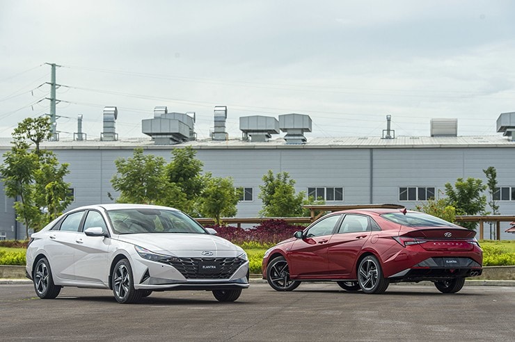 Giá xe Hyundai Elantra 2026 tháng 3: Chi tiết 4 phiên bản và thông số kỹ thuật