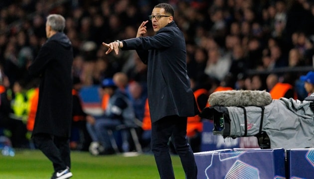 Chelsea và nỗi ám ảnh trung lộ của Liam Rosenior: Bài kiểm tra cân não trước Newcastle