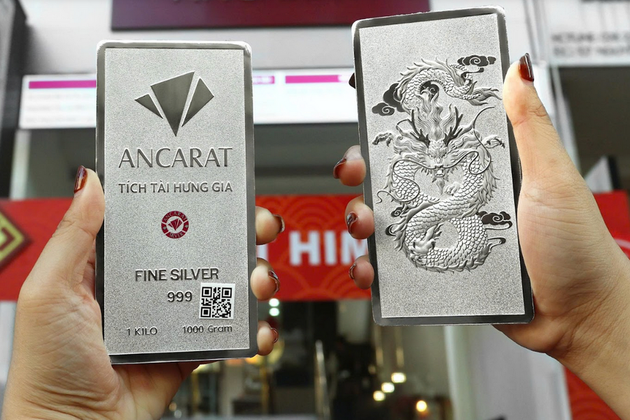 Giá bạc hôm nay 22/3: Giảm mạnh hơn 4 USD do lợi suất trái phiếu tăng