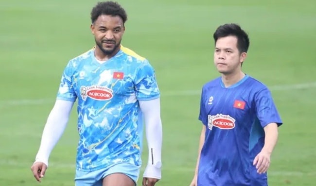 Tuyển Việt Nam: Nguyễn Xuân Son chấn thương, đón 6 trụ cột hội quân