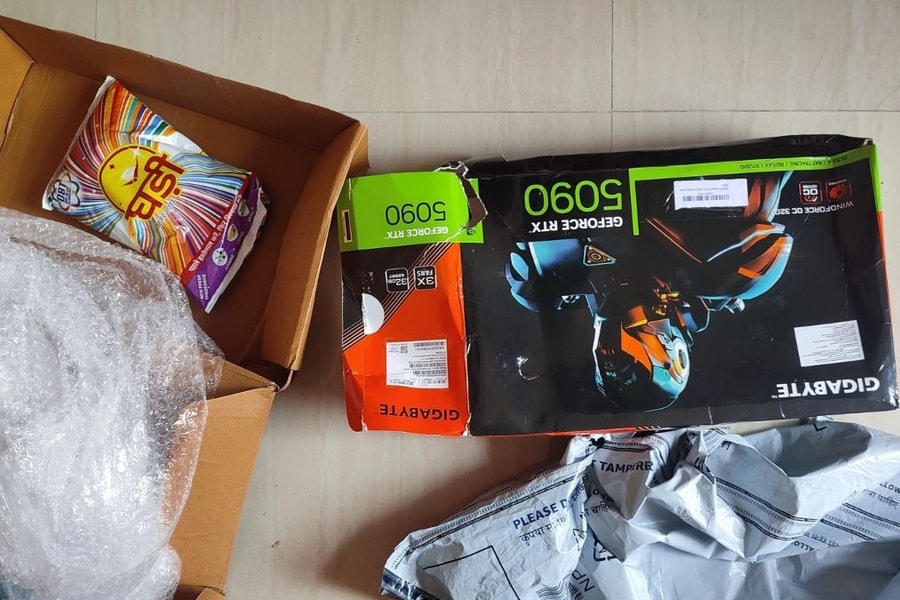 Cảnh báo lừa đảo: Mua card RTX 5090 giá 84 triệu trên Amazon nhận về bịch bột giặt