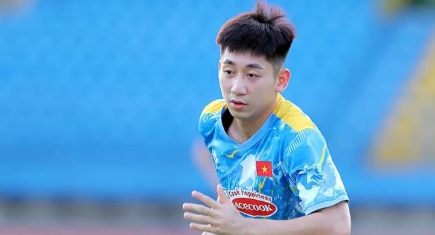 Nguyễn Nhật Minh: 'Hòn đá tảng' mới thách thức vị trí của Đoàn Văn Hậu tại ĐT Việt Nam