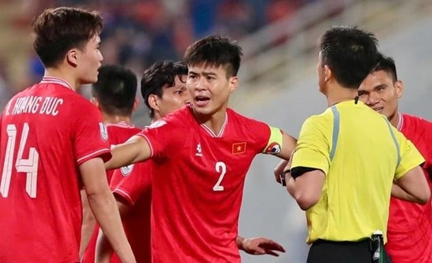 HLV Kim Sang-sik chốt băng thủ quân tuyển Việt Nam trước vòng loại Asian Cup