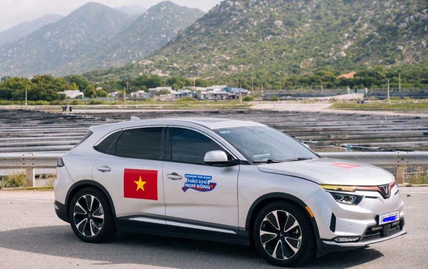 VinFast VF 8: Mẫu SUV điện gia đình hội tụ công nghệ an toàn vượt phân khúc