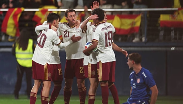 Tây Ban Nha thắng áp đảo Serbia 3-0: Mikel Oyarzabal lập cú đúp lịch sử và dấu ấn tân binh