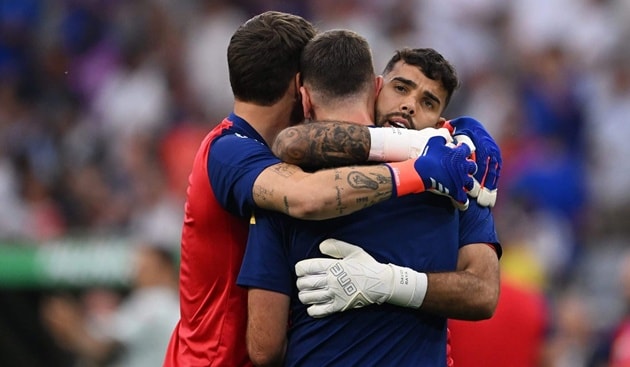 Nghịch lý khung gỗ Tây Ban Nha: Joan Garcia rực sáng vẫn khó suất dự World Cup 2026